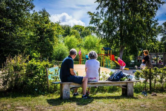 Vakantiewoning - Kon. Emmaweg 26 | Vrouwenpolder 'Uitspanning Oranjezon' Eksteriør billede